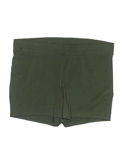 Pre-owned Torrid Shorts In Green