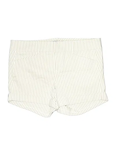 Pre-owned Torrid Shorts In Ivory
