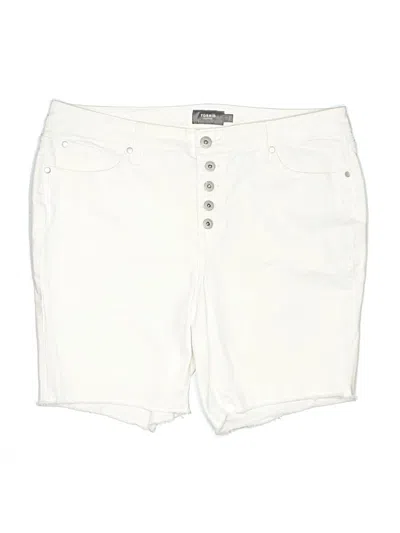 Pre-owned Torrid Shorts In White