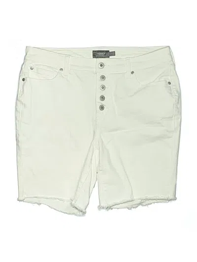 Pre-owned Torrid Shorts In White