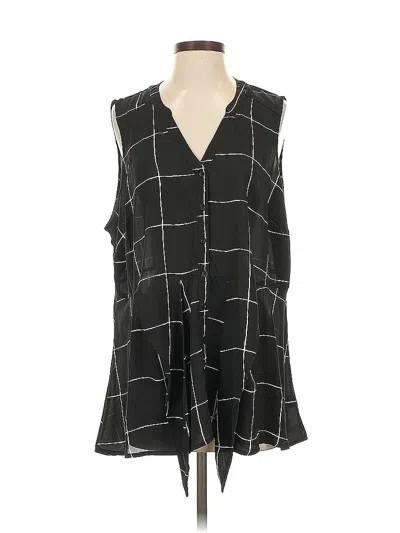 Pre-owned Torrid Sleeveless Blouse In Black