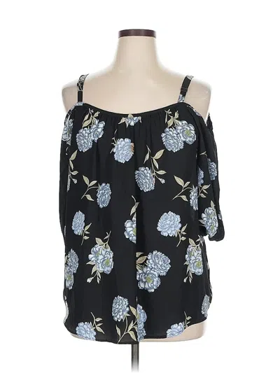 Pre-owned Torrid Sleeveless Blouse In Black