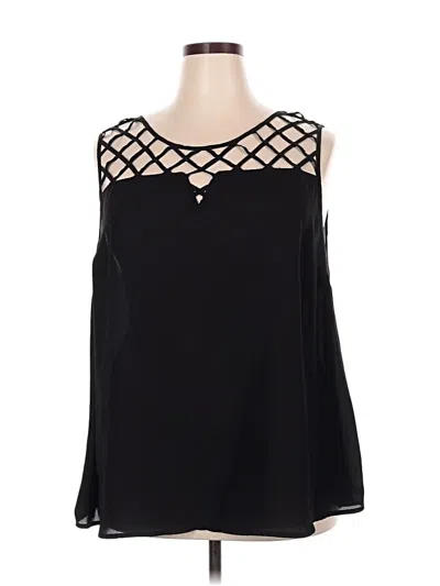 Pre-owned Torrid Sleeveless Blouse In Black