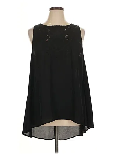 Pre-owned Torrid Sleeveless Blouse In Black