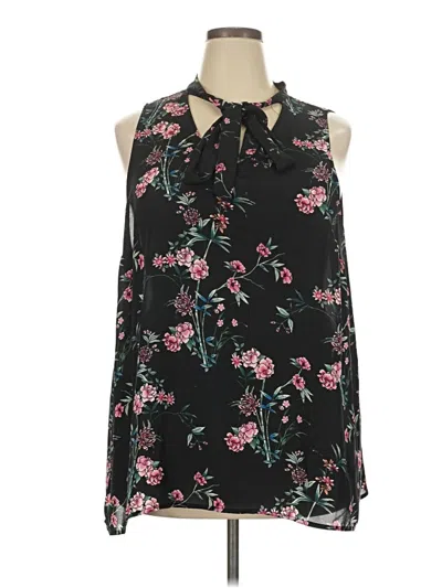 Pre-owned Torrid Sleeveless Blouse In Black