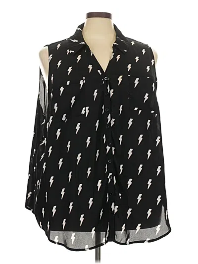 Pre-owned Torrid Sleeveless Blouse In Black