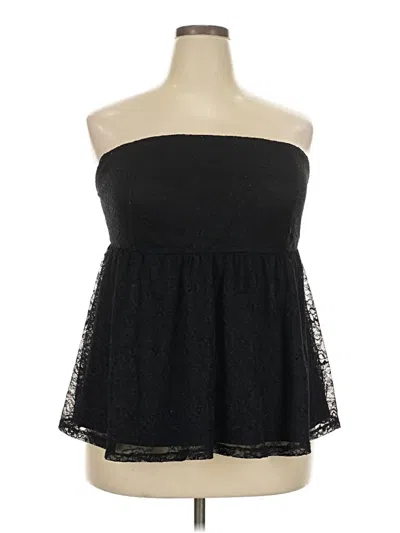 Pre-owned Torrid Sleeveless Blouse In Black