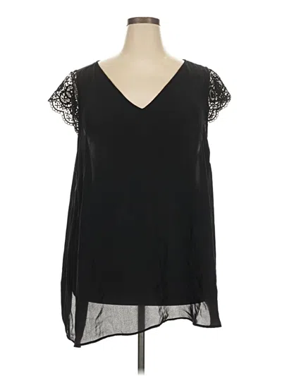 Pre-owned Torrid Sleeveless Blouse In Black