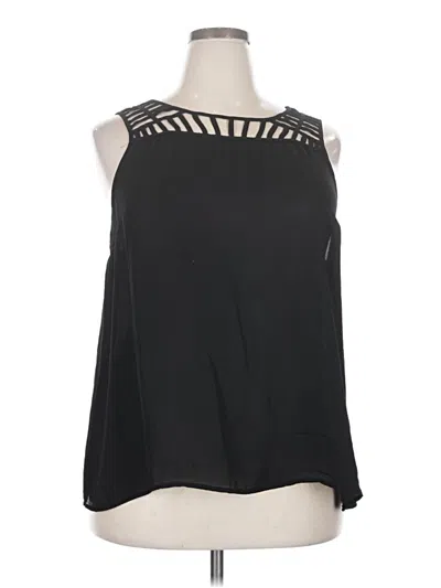 Pre-owned Torrid Sleeveless Blouse In Black