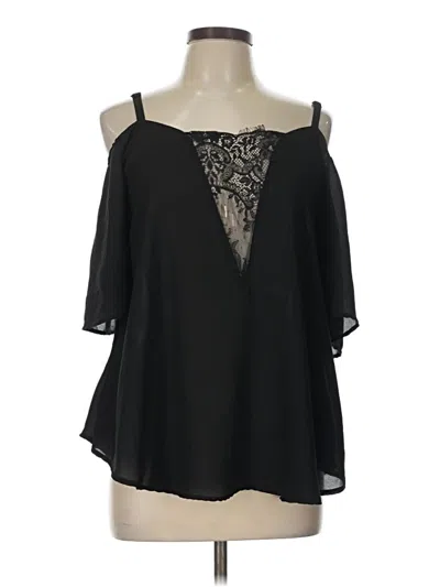 Pre-owned Torrid Sleeveless Blouse In Black