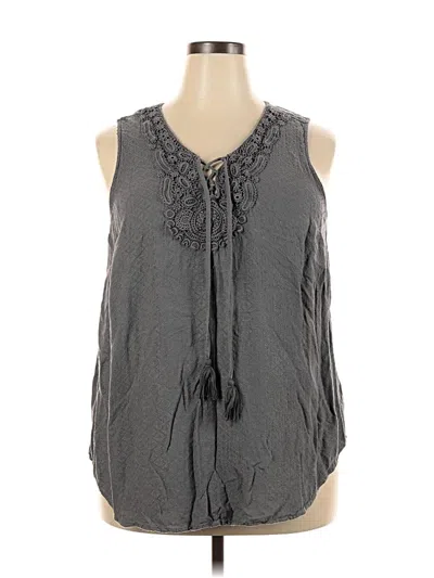 Pre-owned Torrid Sleeveless Blouse In Gray