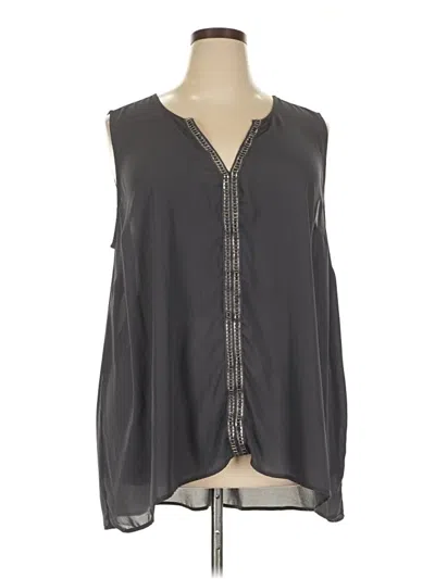 Pre-owned Torrid Sleeveless Blouse In Gray