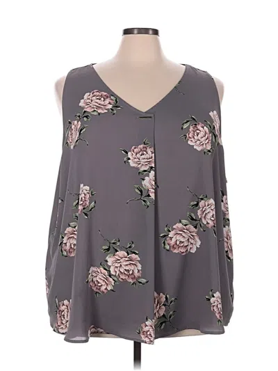 Pre-owned Torrid Sleeveless Blouse In Gray