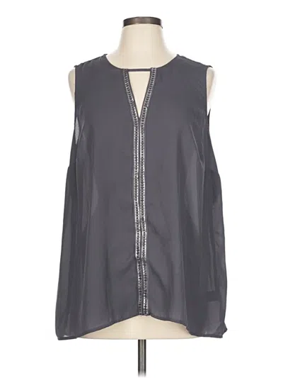 Pre-owned Torrid Sleeveless Blouse In Gray