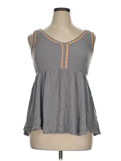 Pre-owned Torrid Sleeveless Blouse In Gray