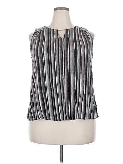 Pre-owned Torrid Sleeveless Blouse In Gray