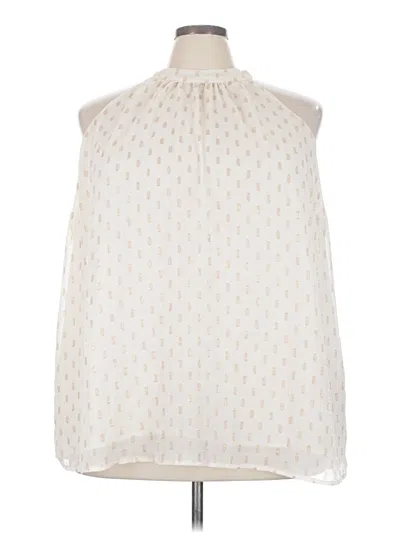 Pre-owned Torrid Sleeveless Blouse In Ivory