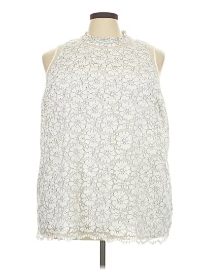 Pre-owned Torrid Sleeveless Blouse In Ivory