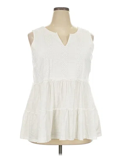 Pre-owned Torrid Sleeveless Blouse In Ivory