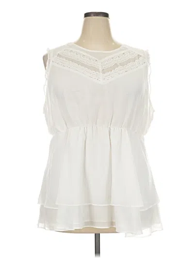 Pre-owned Torrid Sleeveless Blouse In Ivory