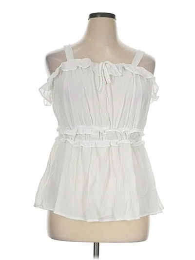 Pre-owned Torrid Sleeveless Blouse In Ivory