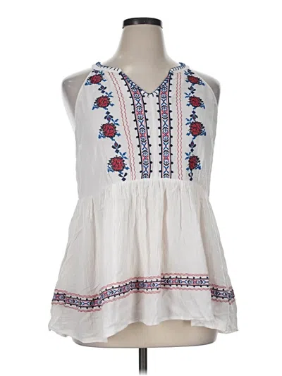 Pre-owned Torrid Sleeveless Blouse In Ivory