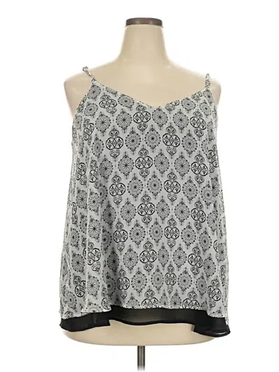 Pre-owned Torrid Sleeveless Blouse In Silver
