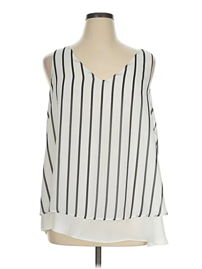 Pre-owned Torrid Sleeveless Blouse In Silver