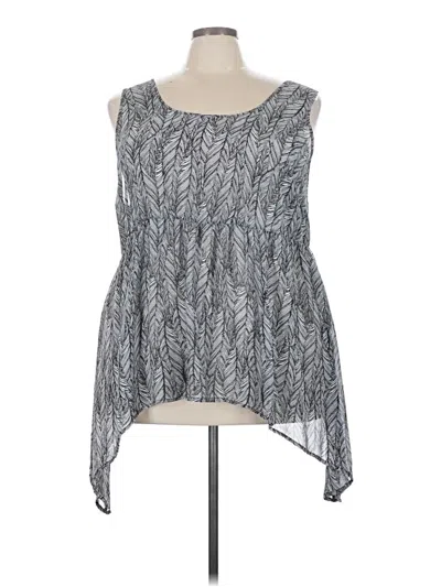 Pre-owned Torrid Sleeveless Blouse In Silver