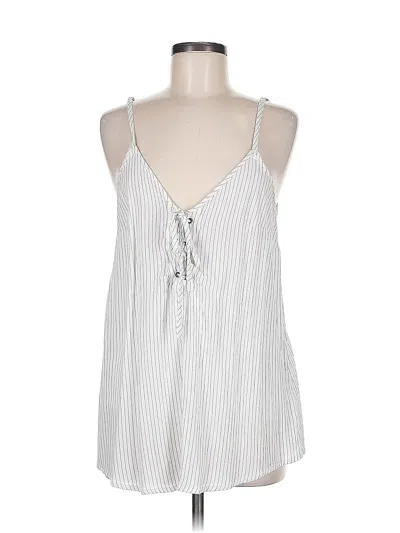 Pre-owned Torrid Sleeveless Blouse In White