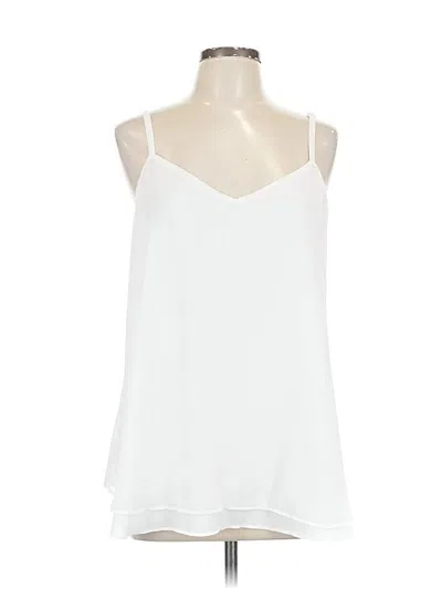 Pre-owned Torrid Sleeveless Blouse In White
