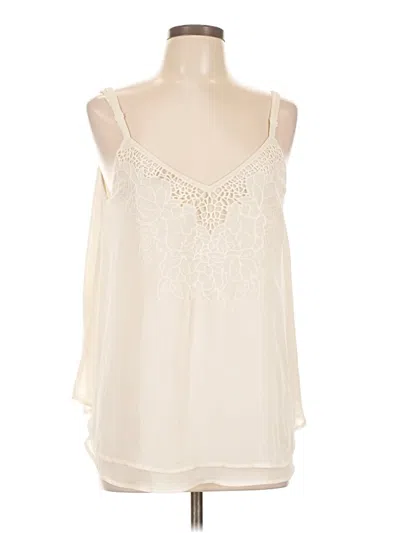 Pre-owned Torrid Sleeveless Blouse In White