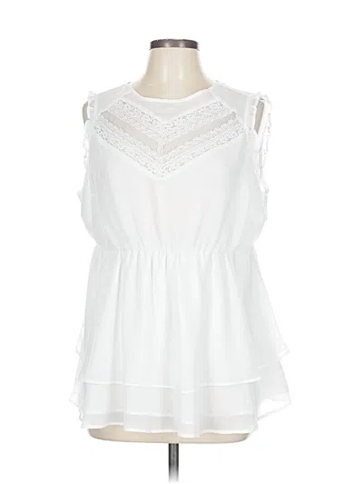 Pre-owned Torrid Sleeveless Blouse In White