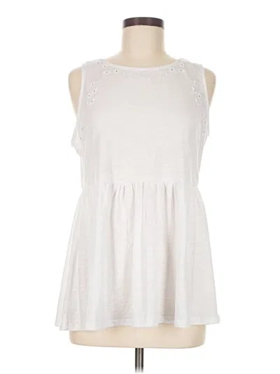 Pre-owned Torrid Sleeveless Blouse In White