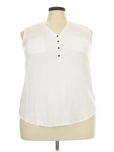 Pre-owned Torrid Sleeveless Blouse In White