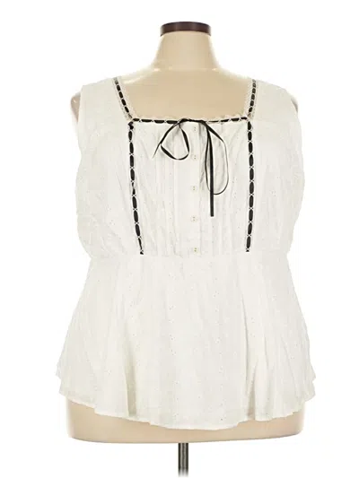 Pre-owned Torrid Sleeveless Blouse In White