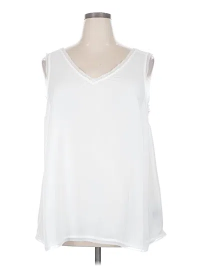 Pre-owned Torrid Sleeveless Blouse In White