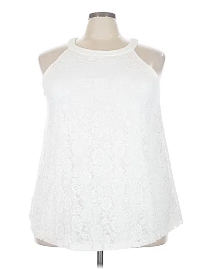 Pre-owned Torrid Sleeveless Blouse In White