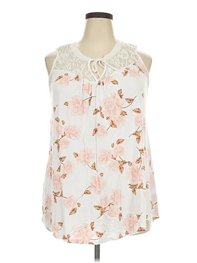Pre-owned Torrid Sleeveless Blouse In White