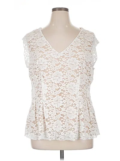 Torrid Sleeveless Blouse In White