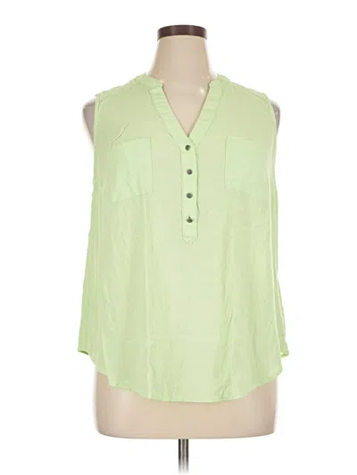 Pre-owned Torrid Sleeveless Button Down Shirt In Green