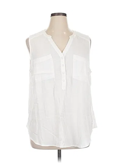 Pre-owned Torrid Sleeveless Button Down Shirt In White