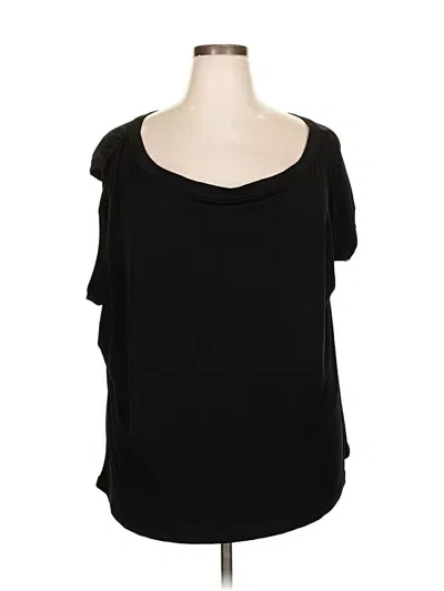 Pre-owned Torrid Sleeveless T-shirt In Black