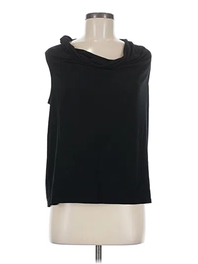 Pre-owned Torrid Sleeveless T-shirt In Black