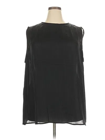 Pre-owned Torrid Sleeveless T-shirt In Black