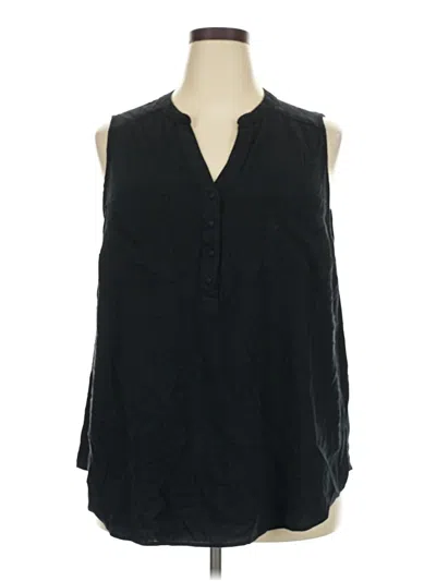 Pre-owned Torrid Sleeveless T-shirt In Black