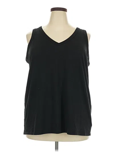 Pre-owned Torrid Sleeveless T-shirt In Black