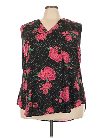 Pre-owned Torrid Sleeveless T-shirt In Black