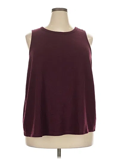 Pre-owned Torrid Sleeveless T-shirt In Burgundy