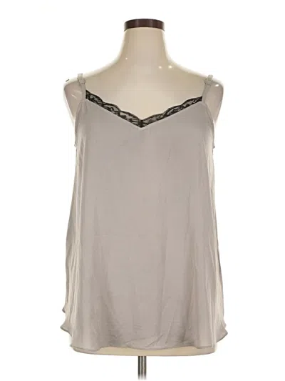 Pre-owned Torrid Sleeveless T-shirt In Gray